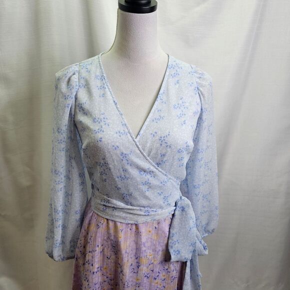 Ann Taylor Blue and Purple Floral Long Sleeve Wrap Dress Size 0 - Picture 3 of 13